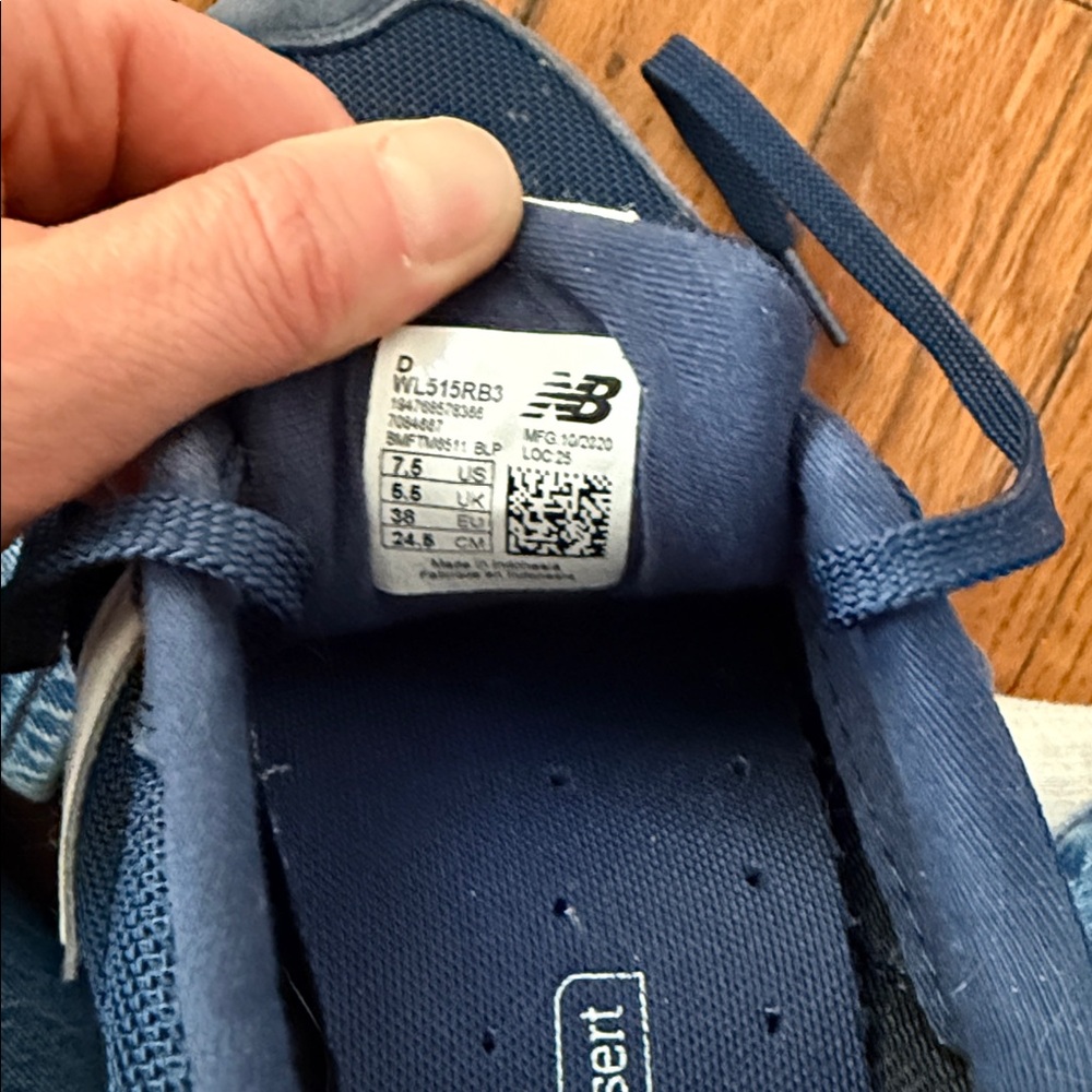 New Balance 515 navy blue and White Sneakers 7.5 - Picture 6 of 8